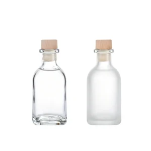 زجاجات صغيرة من المشروبات الكحولية زجاجات صغيرة من المشروبات الكحولية